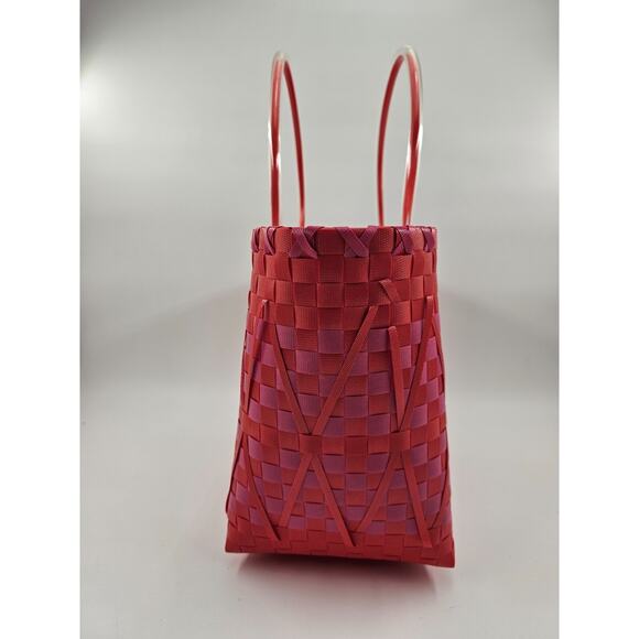 Beautiful pink Tommy Bahama woven basket bag with tassel tote bag NWT - Picture 6 of 8